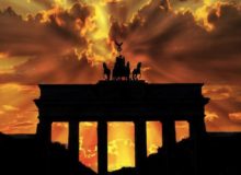Brandenburger Tor in Berlin / Pixabay, lizenezfreie Bilder, open library: https://pixabay.com/de/photos/brandenburger-tor-abendd%C3%A4mmerung-201939/