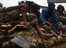 Dschihadisten in Mali / Quelle: Wikipedia, Anne Look / Public domain: https://commons.wikimedia.org/wiki/File:Ansar_Dine_Rebels_-_VOA.jpg