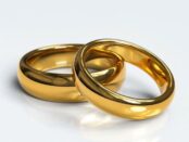 Gleichgeschlechtliche Ehe / Quelle: Pixabay, lizenezfreie Bilder, open library: qimono; https://pixabay.com/de/photos/trauringe-verlobungsringe-hochzeit-3611277/