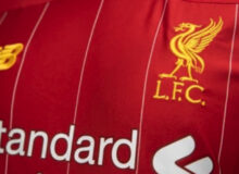 FC Liverpool Trikot / Quelle: Shutterstock, lizenzfreie Bilder, open library: https://www.shutterstock.com/de/image-photo/bangkokthailandoctober-17-logo-liverpool-football-club-1533777587