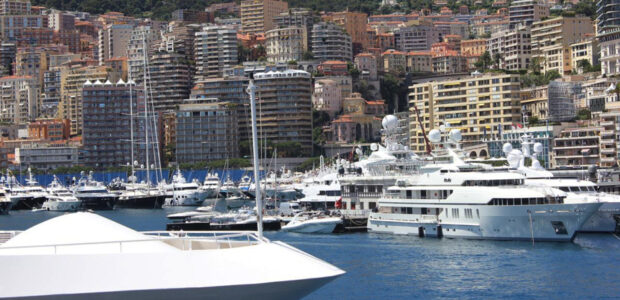 Monaco / Monte-Carlo / Charlène / Ingrid Alexandra / Qiuelle: Pixabay, lizenzfreie Bilder,. open library: albacajado; https://pixabay.com/de/photos/monaco-autos-formel-eins-rennen-1457931/