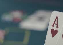 Casino / Poker / Quelle: Pixabay, lizenzfreie Bilder, open library: StockSnap; https://pixabay.com/de/photos/poker-karten-as-könig-kasino-2619048/